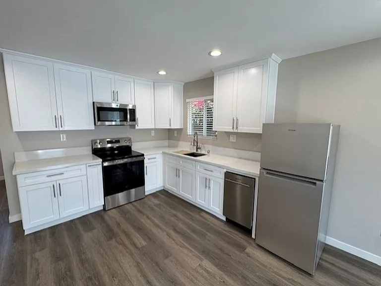 254 Quincy Ave #A — Photo 5