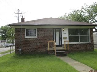 24501 Rosalind Ave, Eastpointe, MI 48021