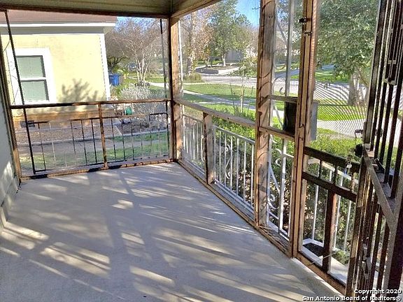 3rd image of 535 W Huisache Ave