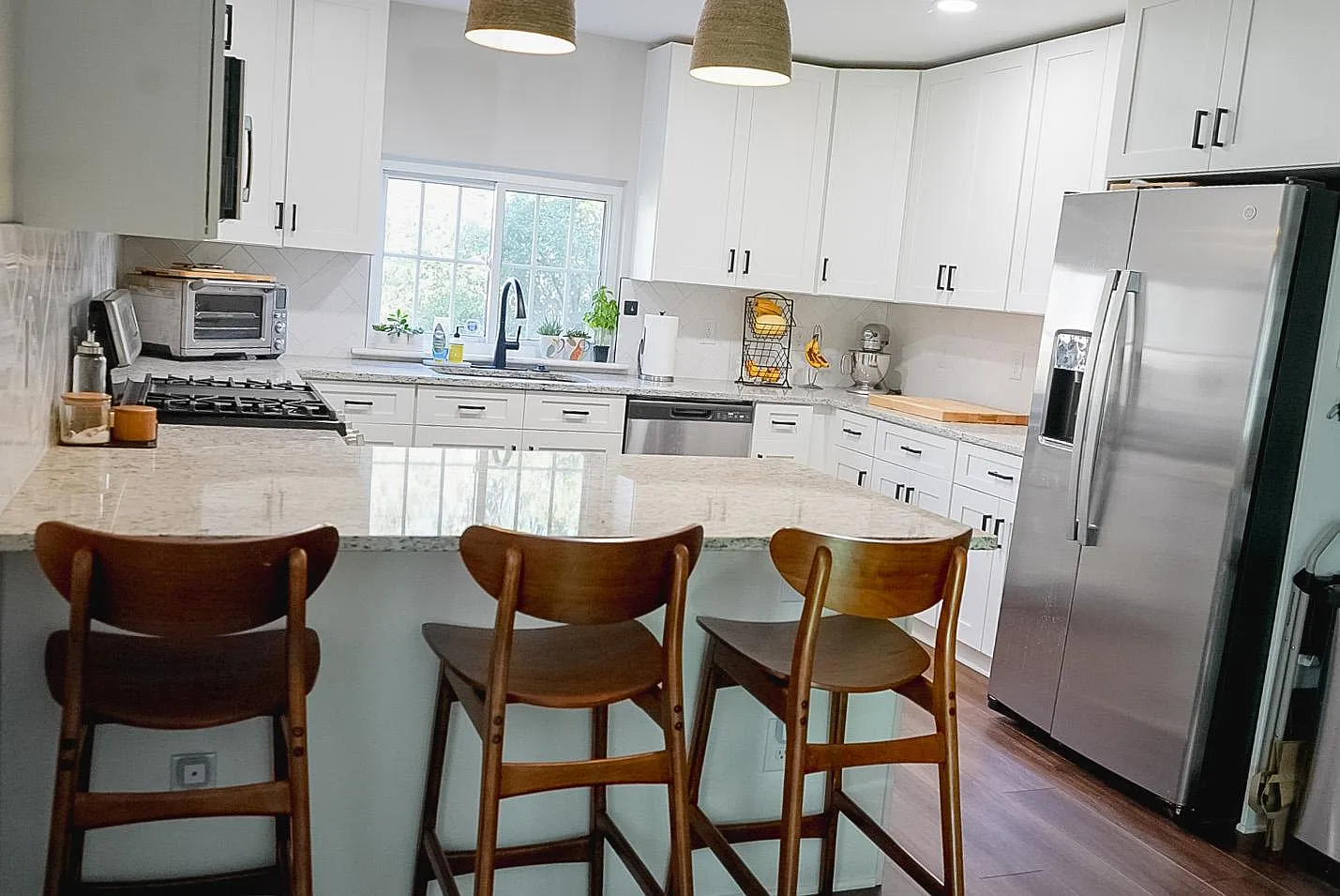 4 bed, 2280 sqft, $2,980 — Photo 3
