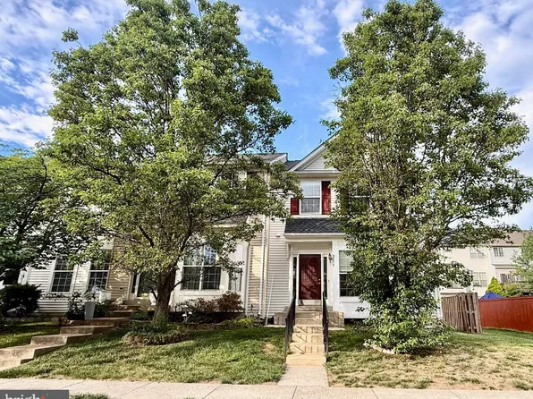 2475 Wheat Meadow Cir, Herndon, VA 20171