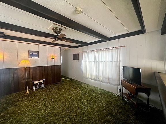 5th image of 211 W 3rd St Trailer 9