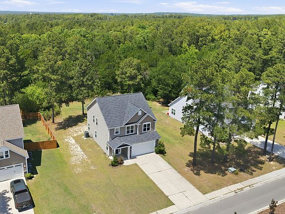 3rd image of 192 Sandy Springs Road