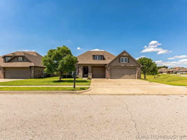 1557 E 137th St, Glenpool, OK 74033