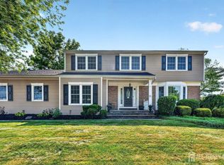 21 Harvest Dr, Hillsborough, NJ 08844