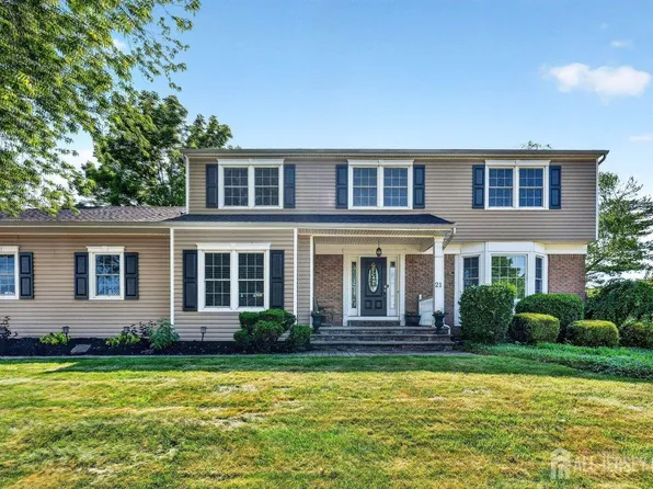 21 Harvest Dr, Hillsborough, NJ 08844