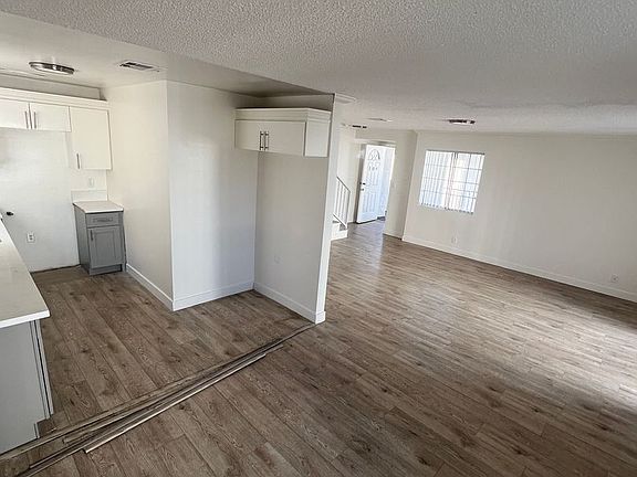 4th image of 14121 Friar St APT 104