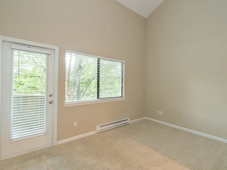 9750 SE Talbert St — Photo 7