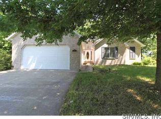 1338 Carribean Dr, Edwardsville, IL
