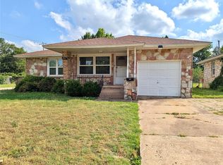 264 E Coe Dr, Midwest City, OK 73110