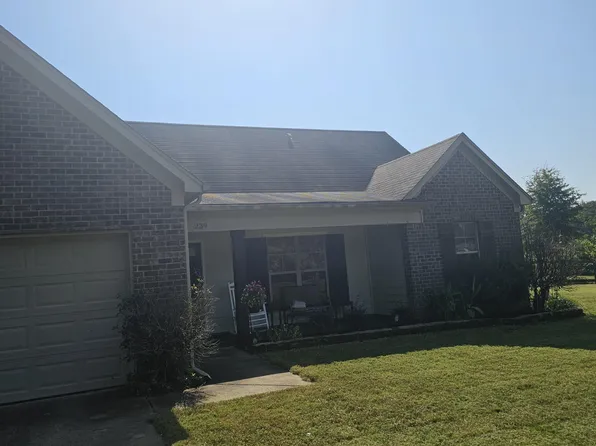 239 Amber Cir, Byhalia, MS 38611