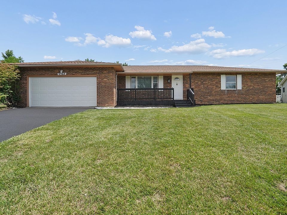 1st image of 2564 Bryan Cir