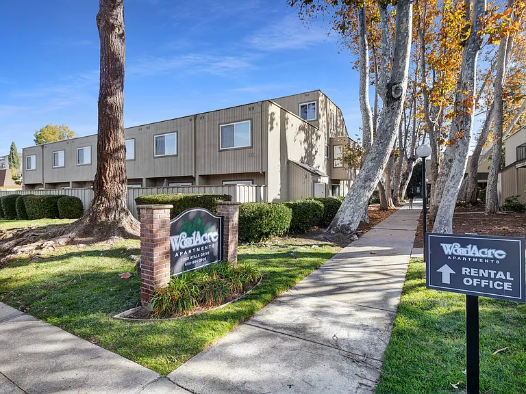 WoodAcre Apartments — Photo 13
