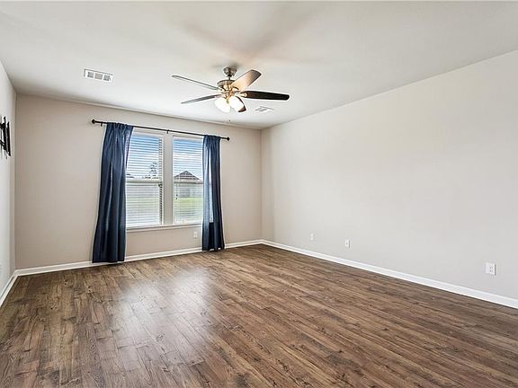 5th image of 40128 Cypress View Rd