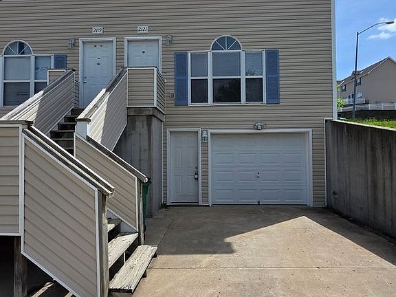 4th image of 2111-2121 Catie Ln