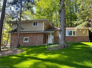 10366 Wye Rd, Chesterland, OH 44026