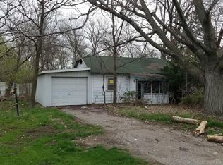 840 E Hoffman St, Three Rivers, MI 49093