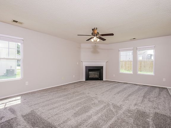 4th image of 3164 Varcroft Rd