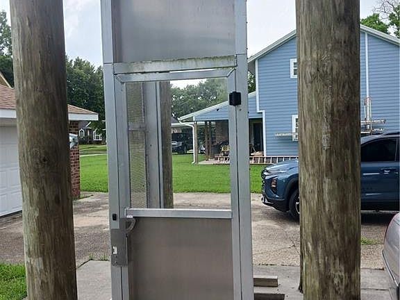 3rd image of 112 W Park Blvd