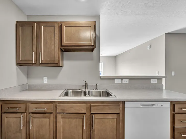 Newton Family Apartments — Photo 10