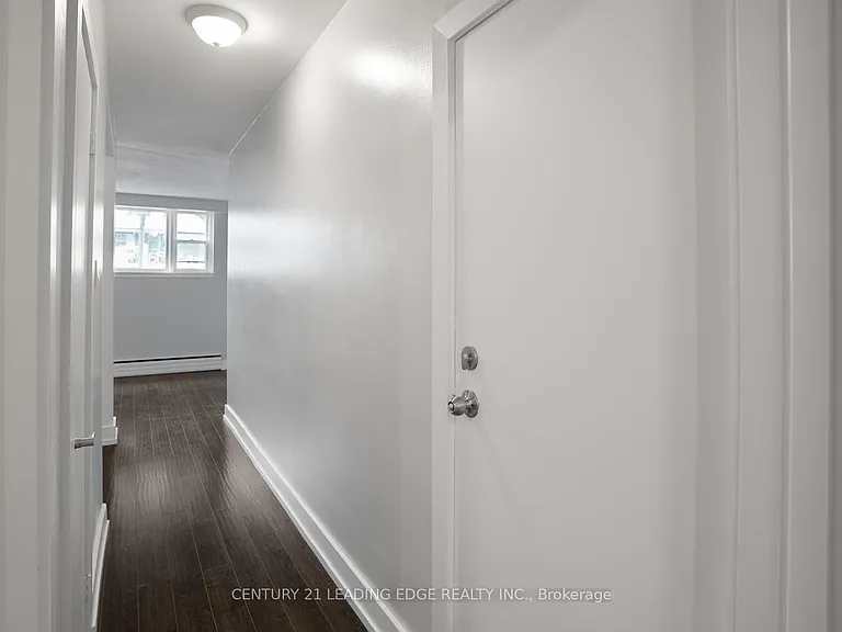 15 Virginia Ave #LOWER — Photo 6
