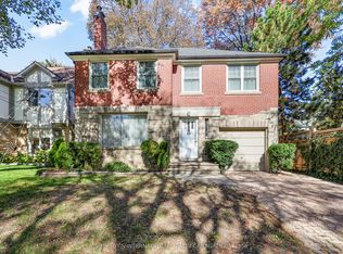 40 Teddington Park Ave, Toronto, ON M4N 2C3
