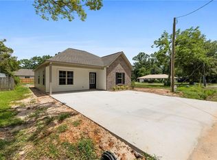166 Cedar Ln, Ponchatoula, LA 70454