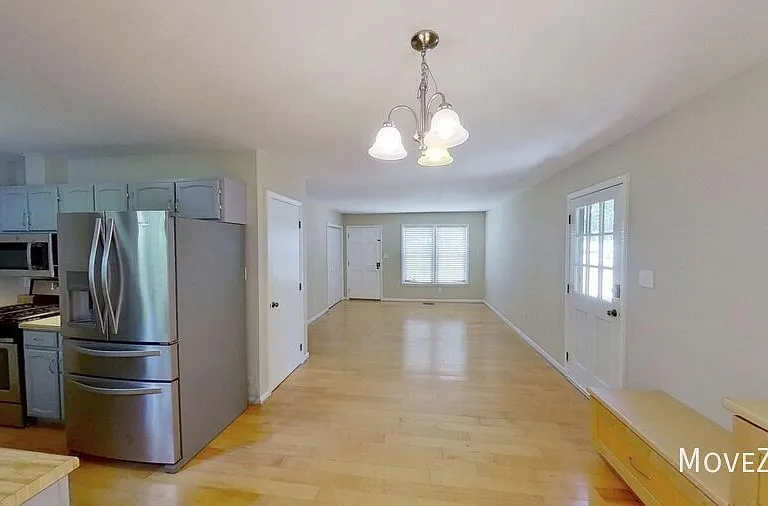 1100 Harper Rd — Photo 7
