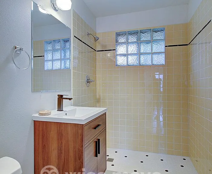 2605 E Mill Plain Blvd #4 — Photo 15