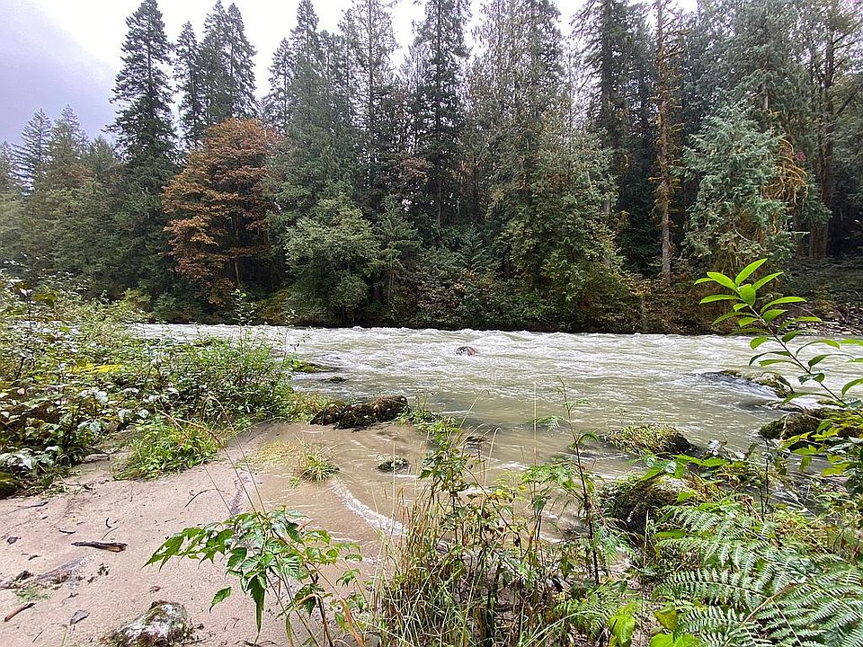 1st image of 63882 Cascade Park Pl