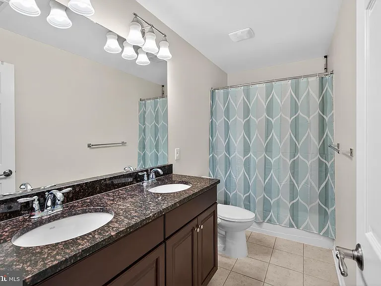 815 S Haines Cir — Photo 26