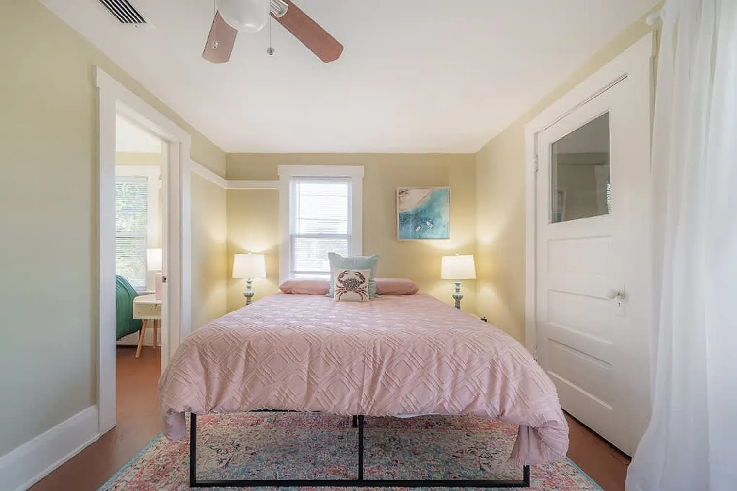 2 bed, 1.0 bath, 914 sqft, $3,050 — Photo 4