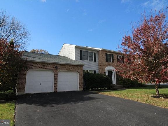 3rd image of 120 Wilkerdean Dr E