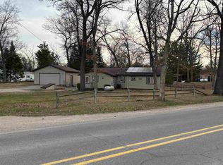 2901 Cathy St, Harrison, MI 48625