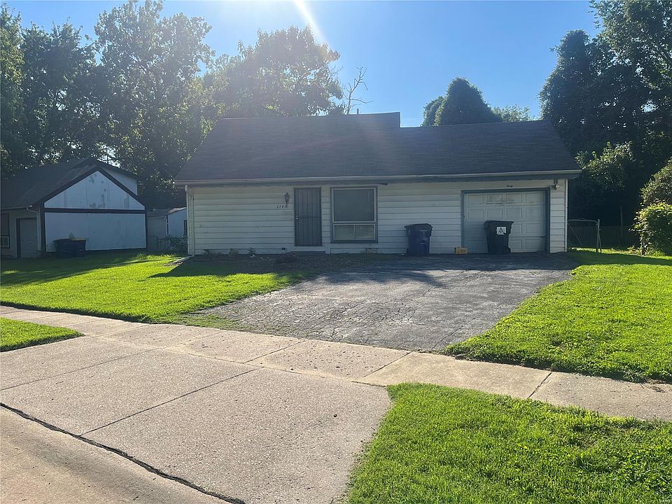 2747 Dawnview Dr, Florissant, MO 63031 Zillow