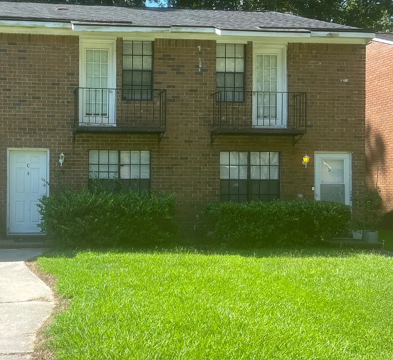 111 Timber Ln #C
