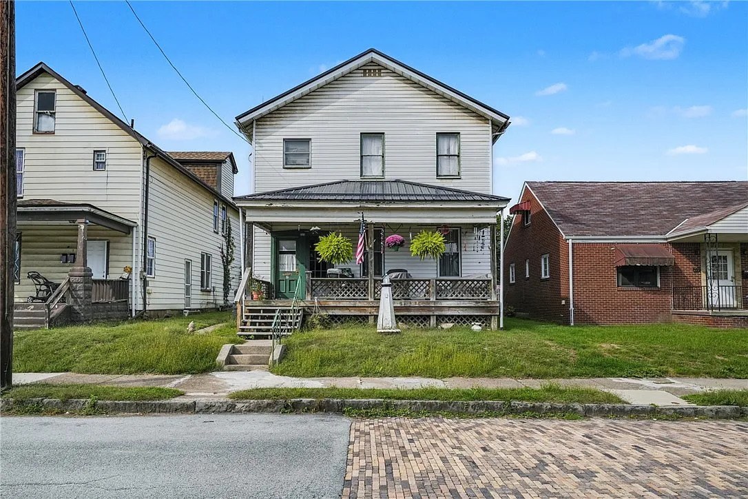 215 5th Ave photo 1
