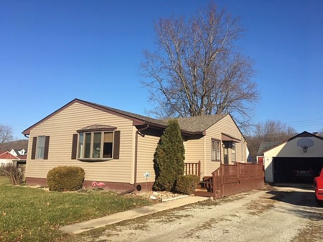 1st image of 929 Catalpa St