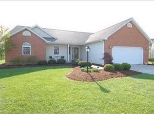 480 Spring Valley Dr, Zanesville, OH 43701