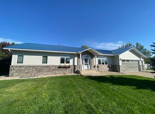 28884 Puckett St, Pierre, SD 57501