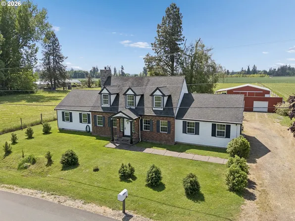 10124 Wiseacre Ln NE, Aurora, OR 97002