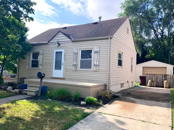 8072 Superior Ave, Center Line, MI 48015