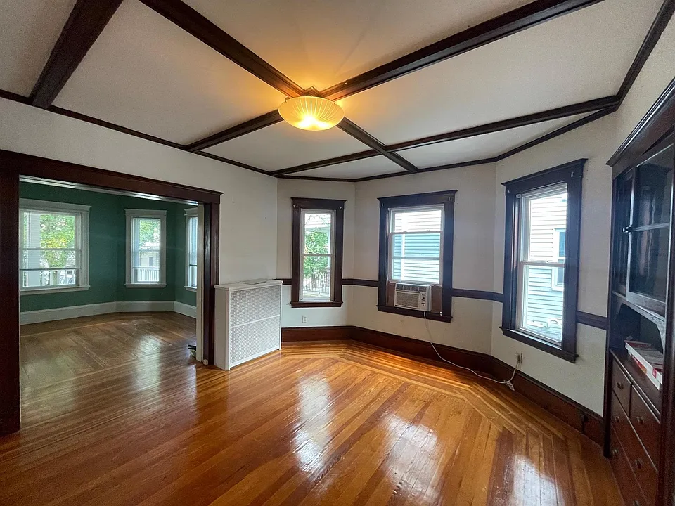 4 Ossipee Rd