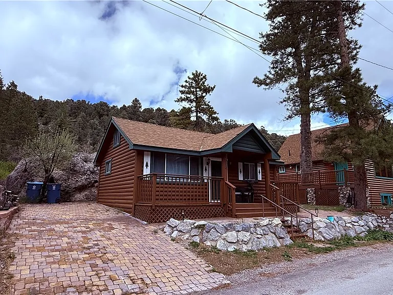 4518 Yellow Pine Ave — Photo 3