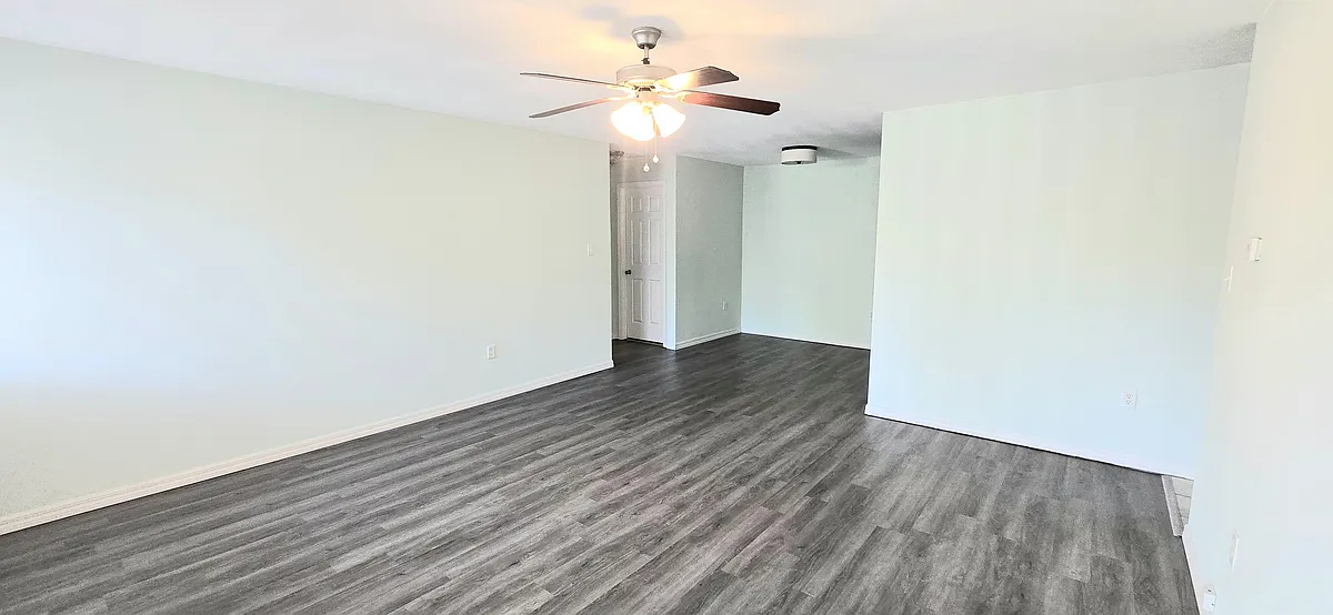 Building Photo - 13373 Arbor Pointe Cir #202