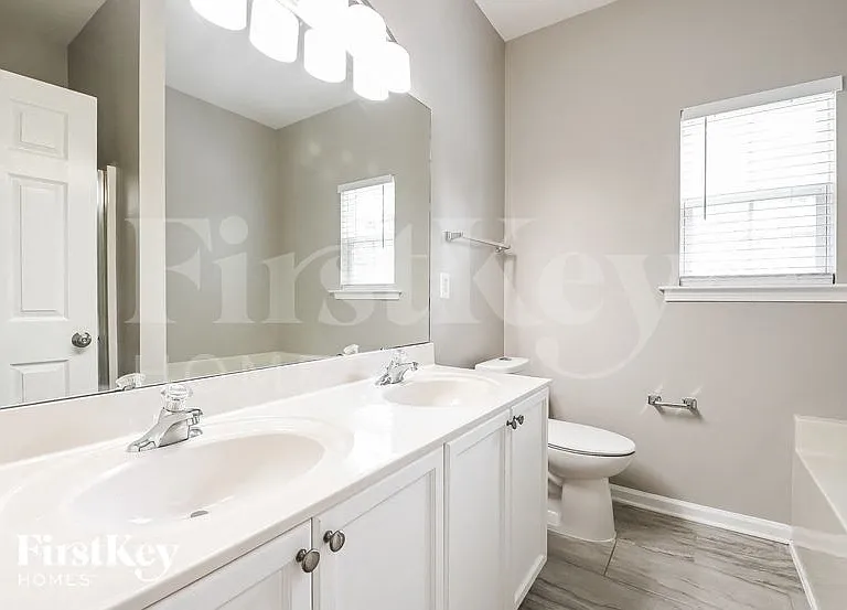 417 Blooming Meadows Rd — Photo 8