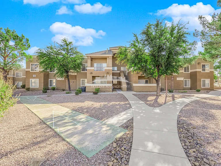 8070 W Russell Rd #2063 — Photo 5