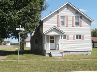 20 Michigan Ave, Crystal Falls, MI 49920