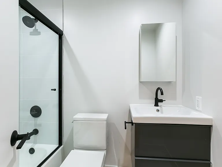 345 N Heliotrope Dr #A — Photo 10