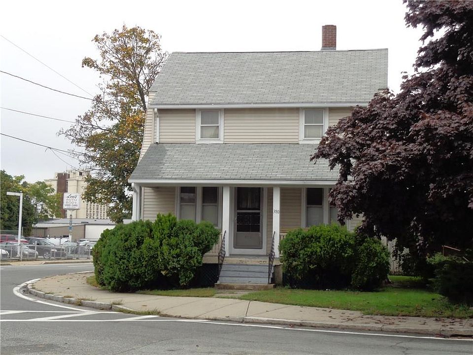 2nd image of 380 Waterman Ave